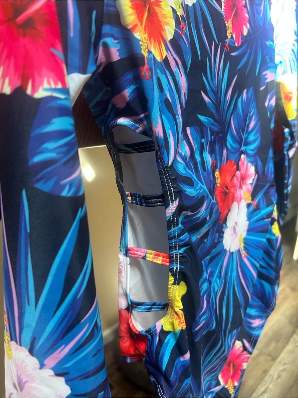 Rash guard Tropical Floral Long Sleeve Swimwear - Navy Blue